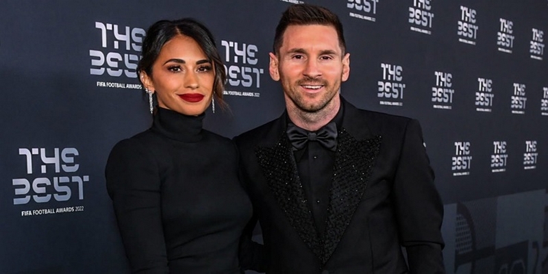 Messi trốn con dẫn vợ đi nhận giải The Best gây náo loạn thảm đỏ 